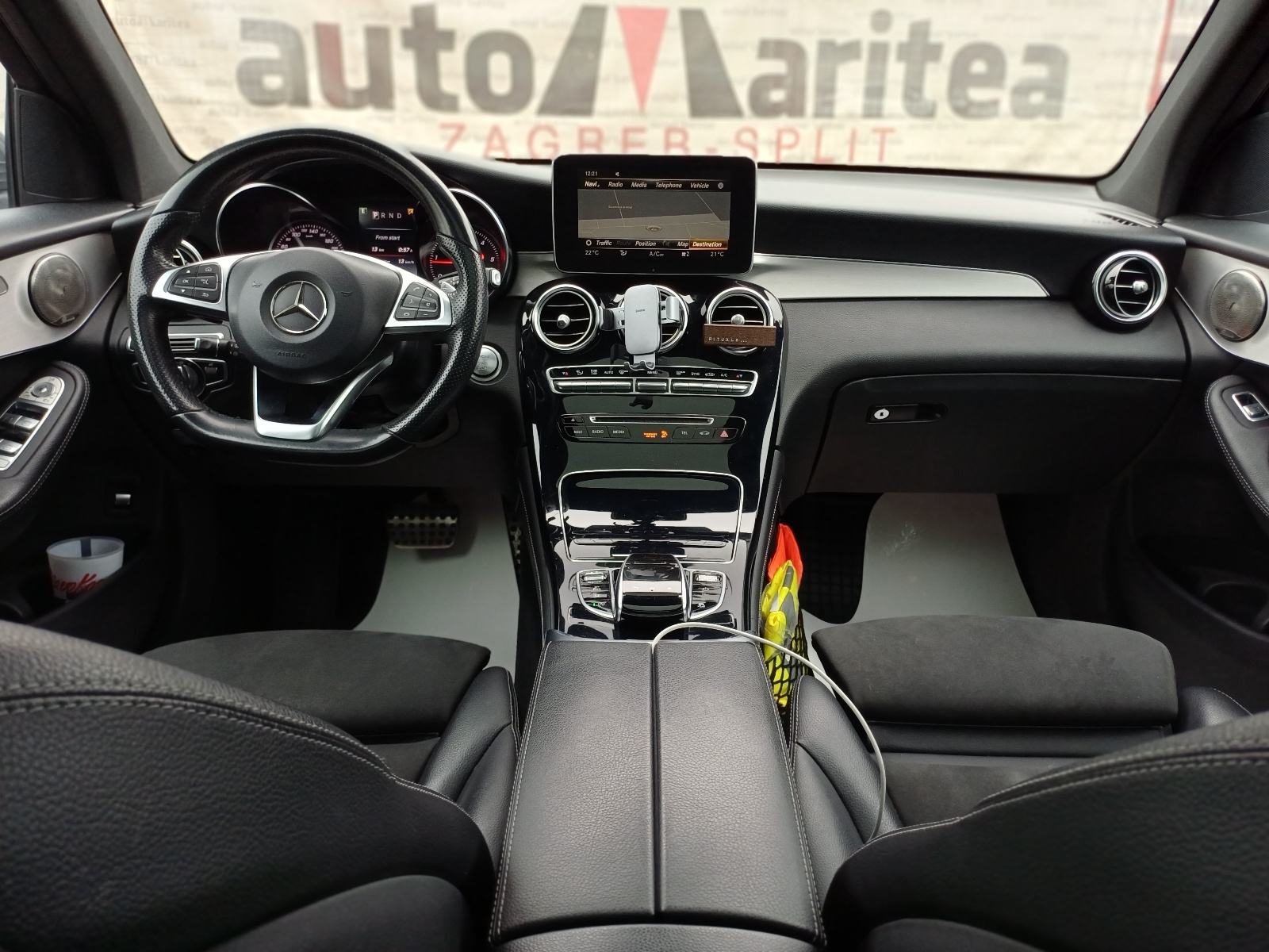 Mercedes-Benz GLC 220 d 4MATIC AMG *Koža,Panorama,Navi,Led,Alu"19*