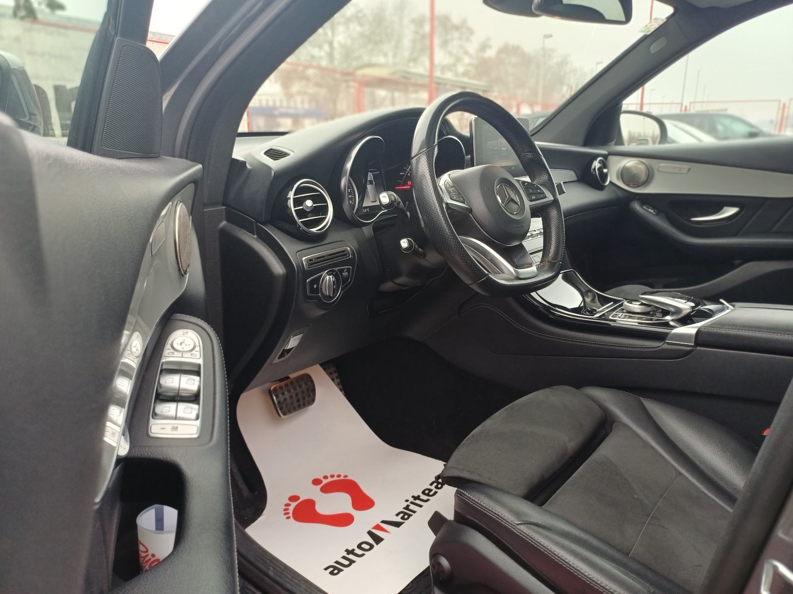 Mercedes-Benz GLC 220 d 4MATIC AMG *Koža,Panorama,Navi,Led,Alu"19*