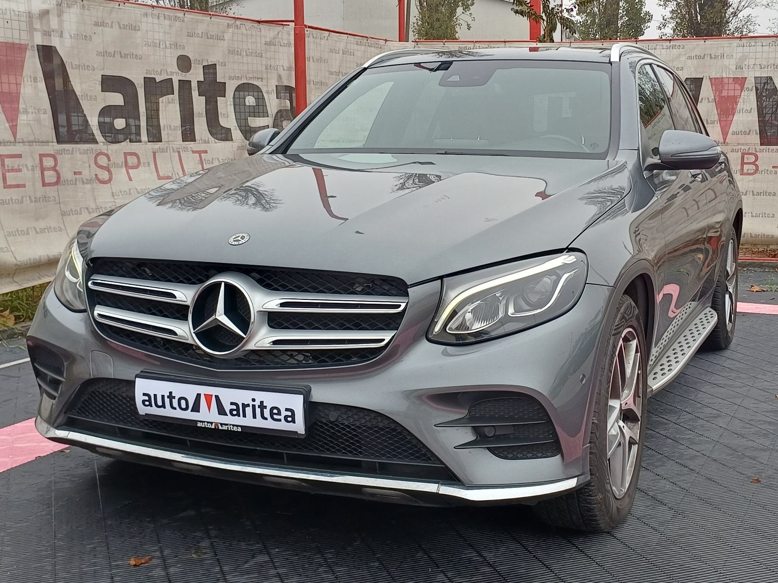 Mercedes-Benz GLC 220 d 4MATIC AMG *Koža,Panorama,Navi,Led,Alu"19*
