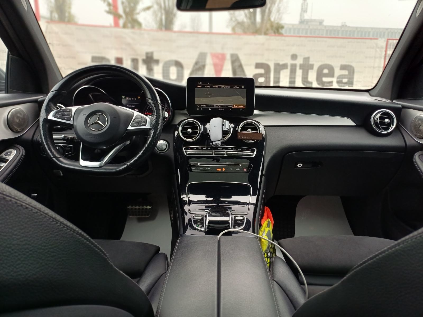 Mercedes-Benz GLC 220 d 4MATIC AMG *Koža,Panorama,Navi,Led,Alu"19*