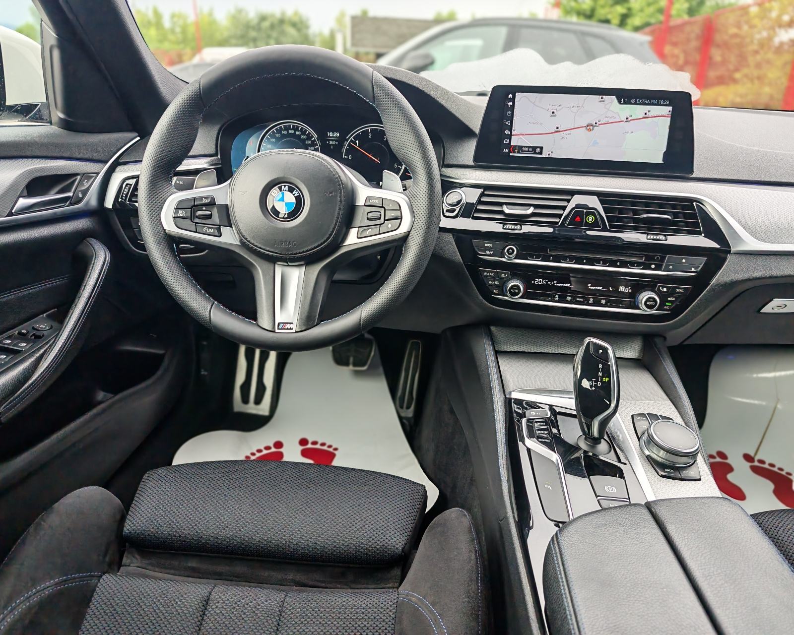 Bmw serija 5 520d M-Paket, Led, Navigacija, Alcantara, 19”,