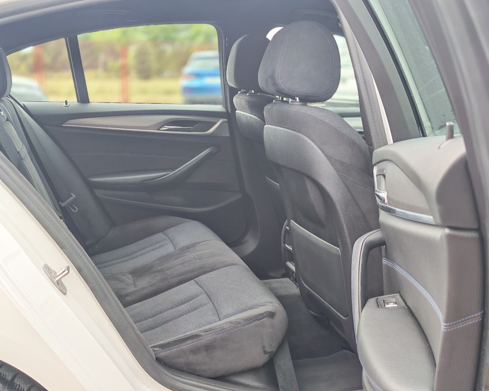 Bmw serija 5 520d M-Paket, Led, Navigacija, Alcantara, 19”,