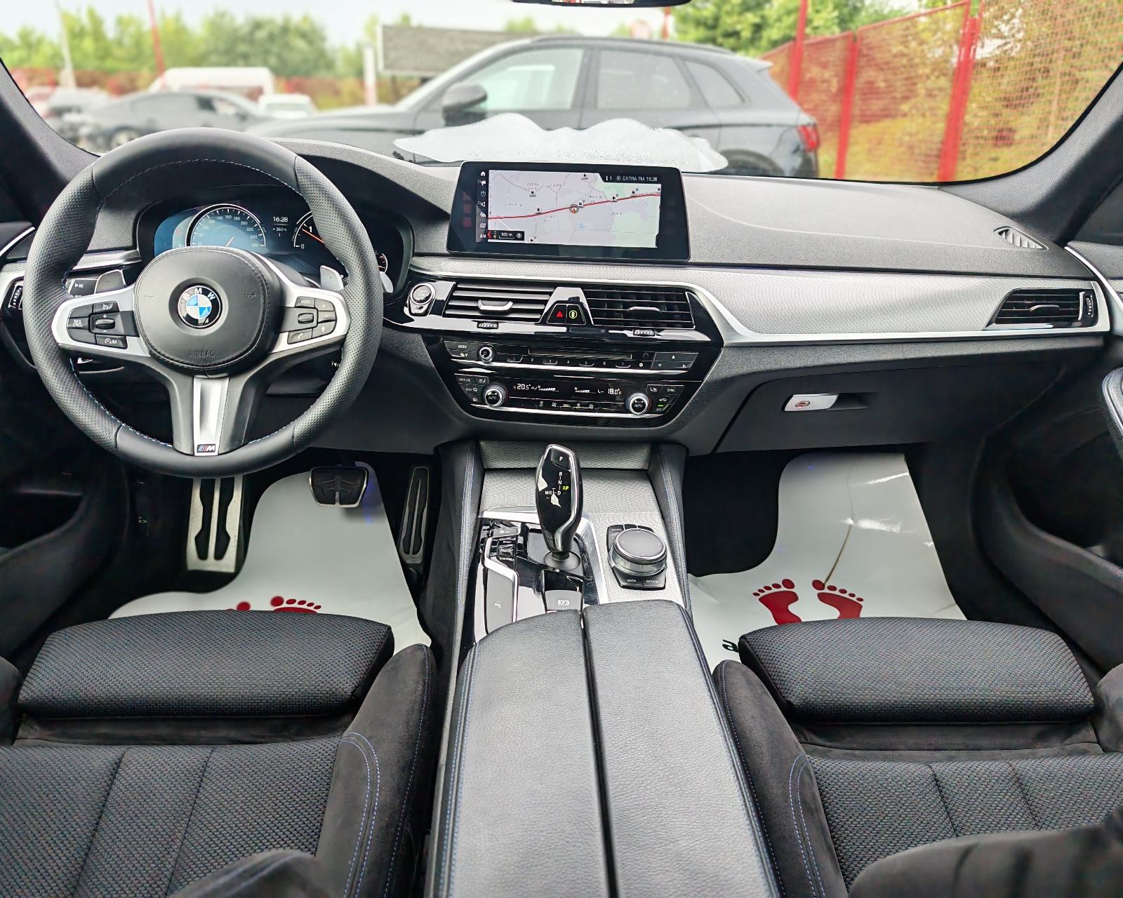 Bmw serija 5 520d M-Paket, Led, Navigacija, Alcantara, 19”,