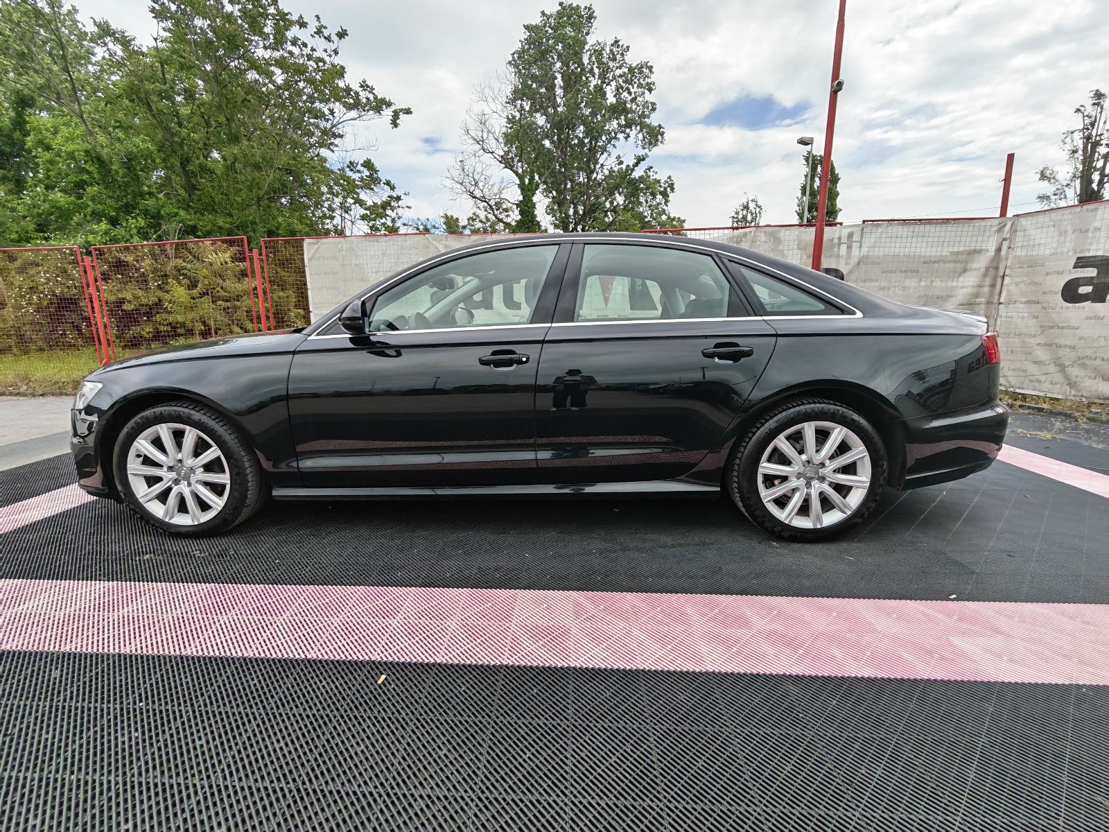 Audi A6 2,0 TDI S-tronci*Navi,Koža,Senzori,Xenon,Alu"18*Reg 07/26*