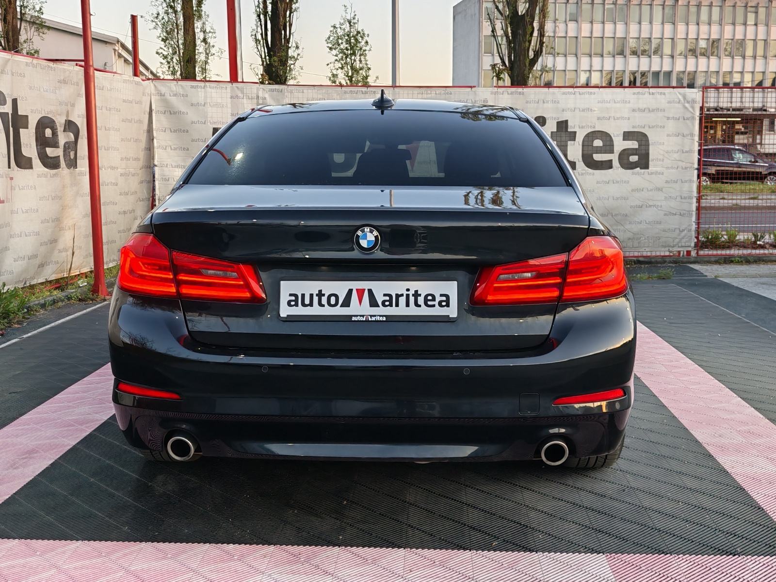 BMW serija 5 520d*Business line*Led*navi*Alu*Garancija
