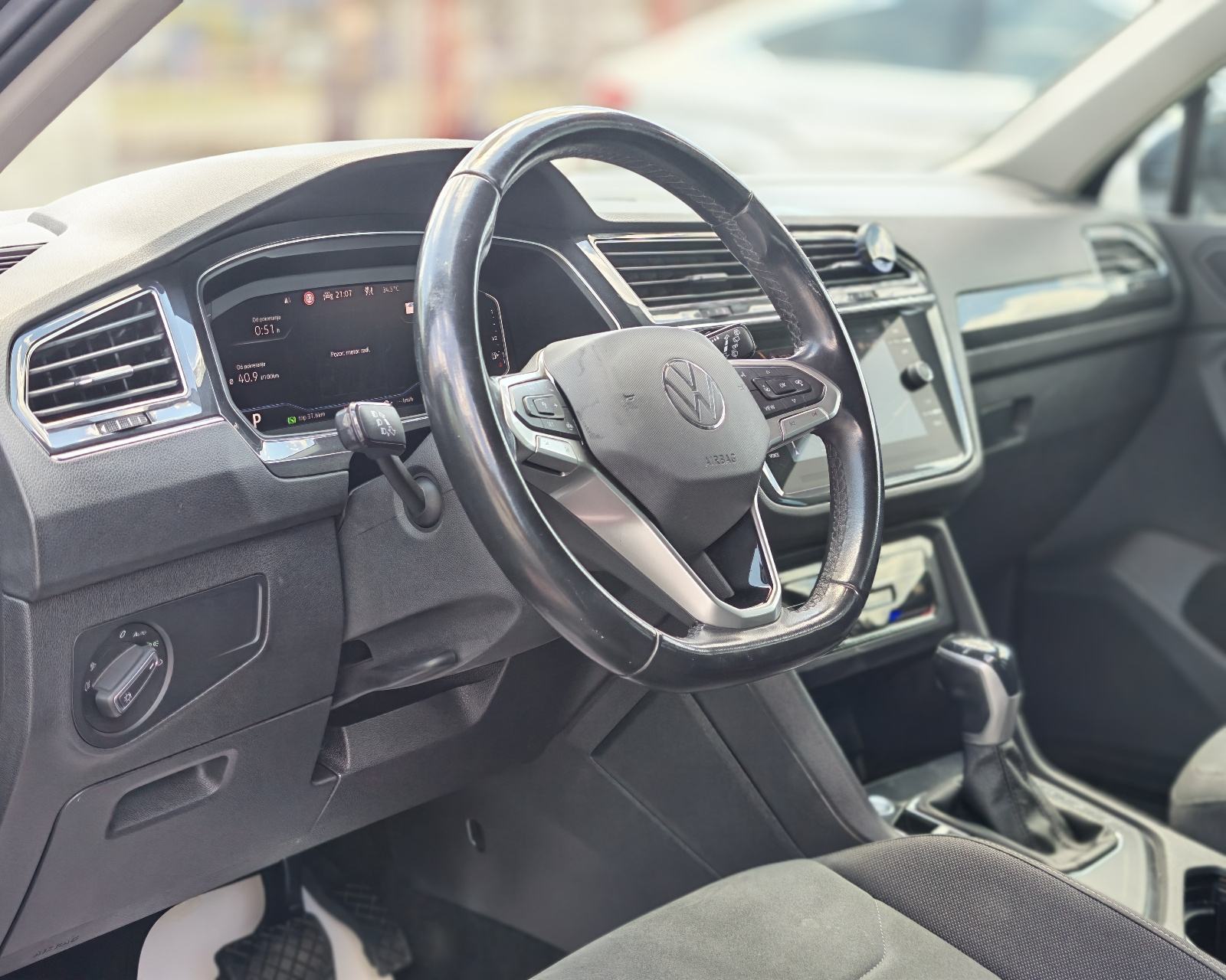 VW Tiguan 2,0 TDI* R -LINE* Dsg, Led, Kamera, Koža, Alu"18*Garancija*