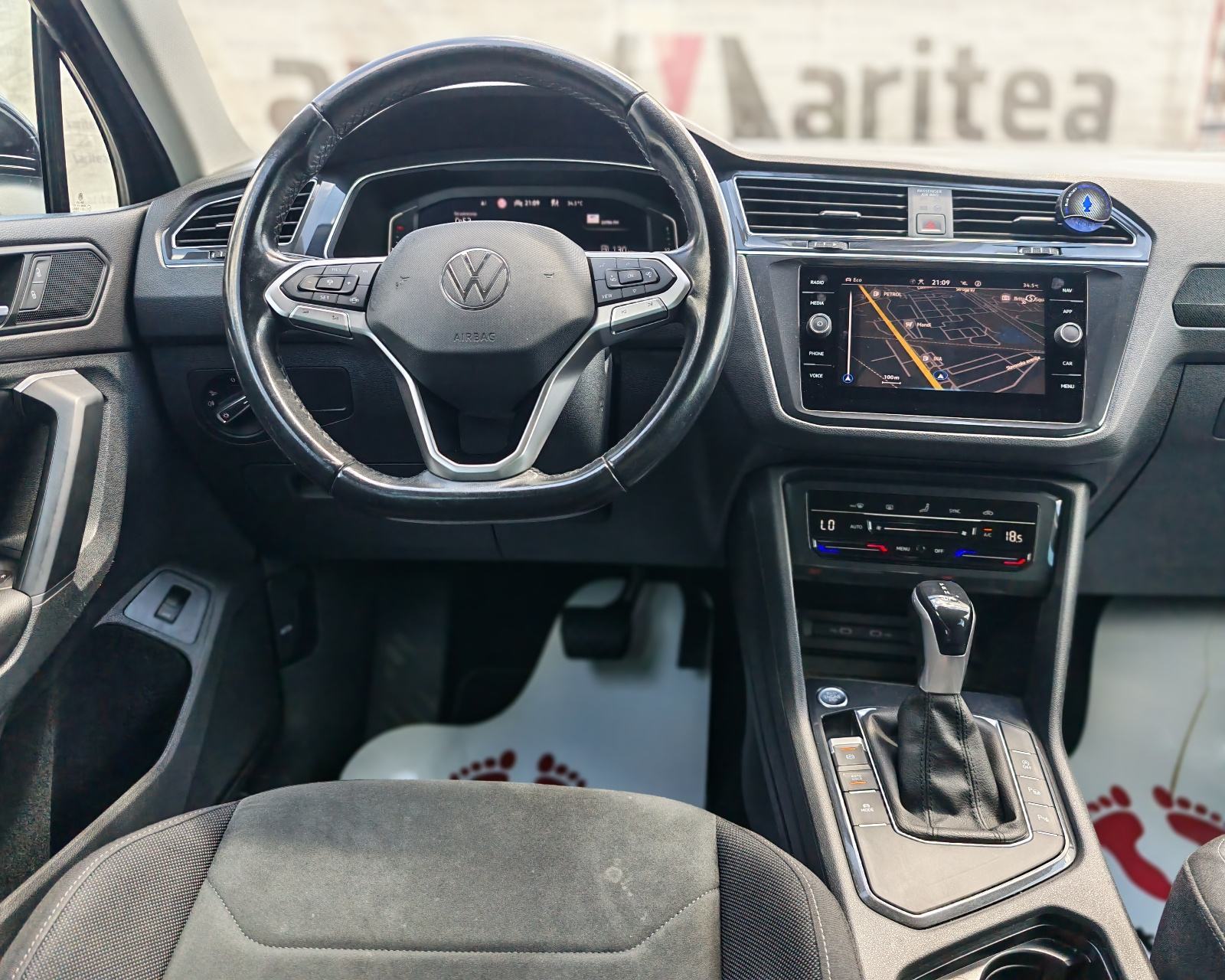 VW Tiguan 2,0 TDI* R -LINE* Dsg, Led, Kamera, Koža, Alu"18*Garancija*