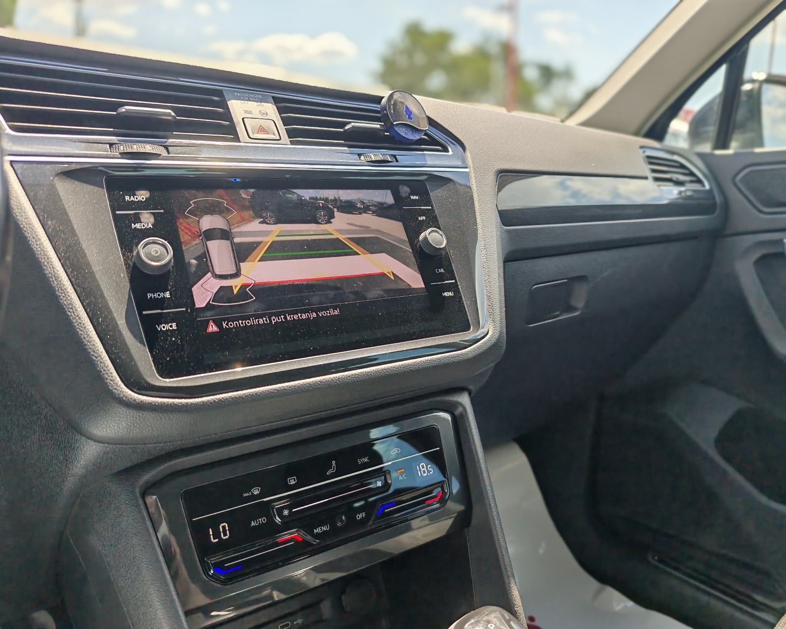 VW Tiguan 2,0 TDI* R -LINE* Dsg, Led, Kamera, Koža, Alu"18*Garancija*