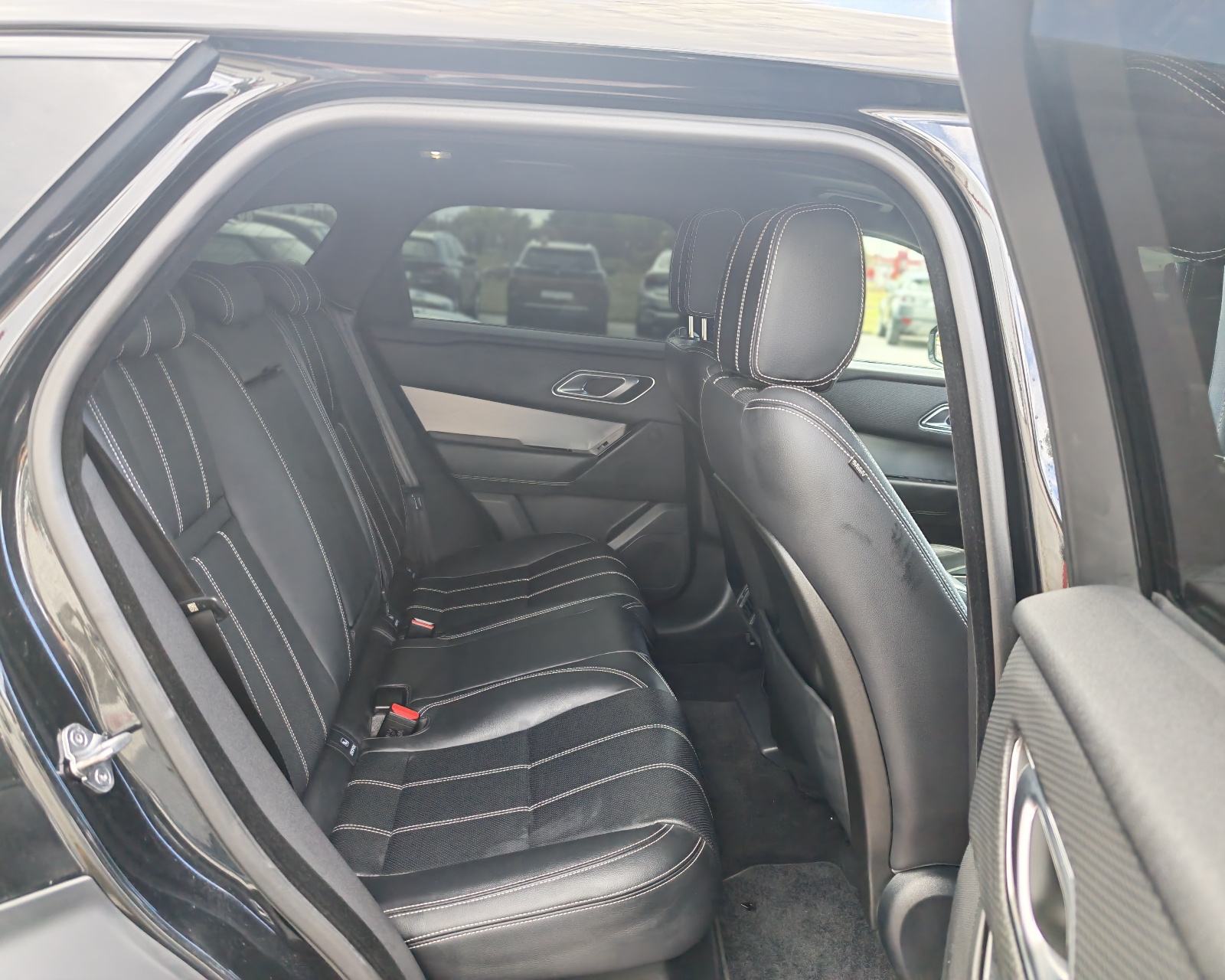 Land Rover Velar 2.0d 240KS☆R-Dynamic☆Panorama☆Virtual☆Garancija