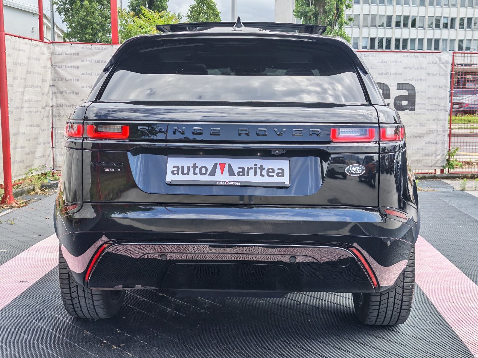 Land Rover Velar 2.0d 240KS☆R-Dynamic☆Panorama☆Virtual☆Garancija