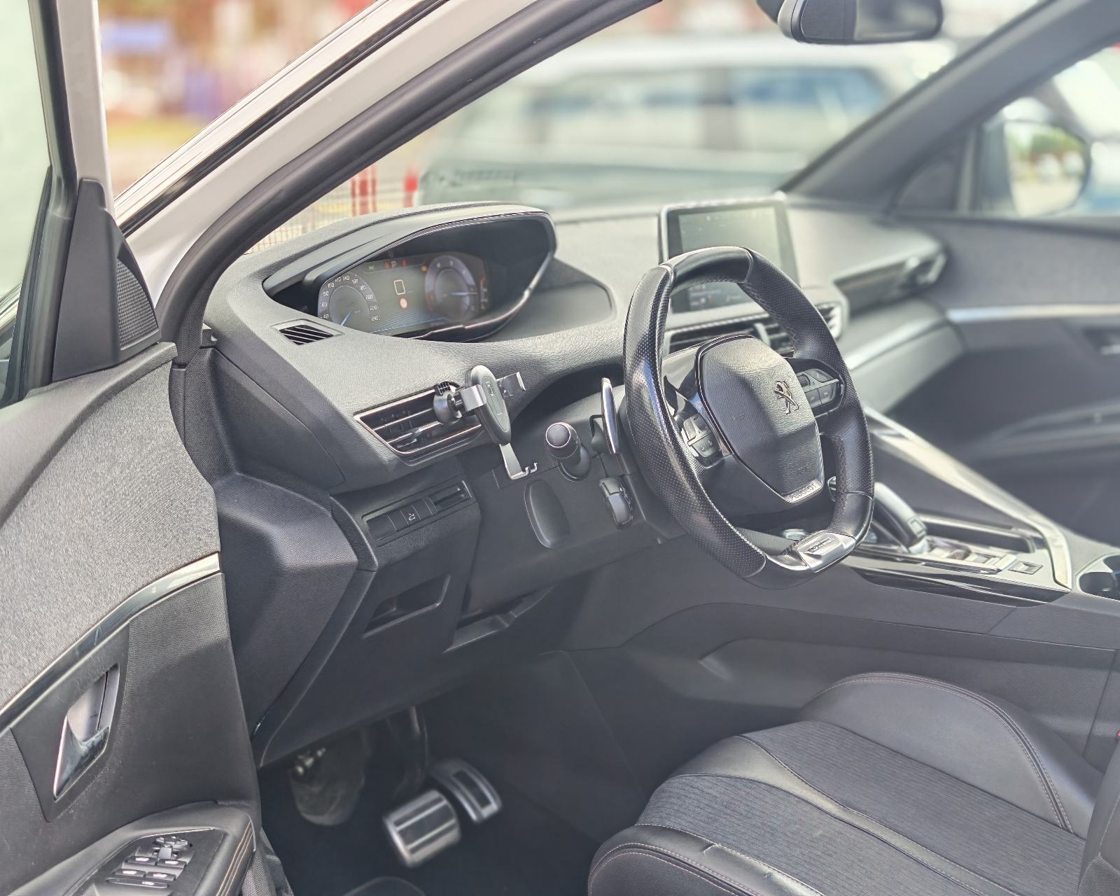 Peugeot 5008 1,5 BlueHDI GT LINE*Automatik,Koža,7 sjedala*Reg 10/26