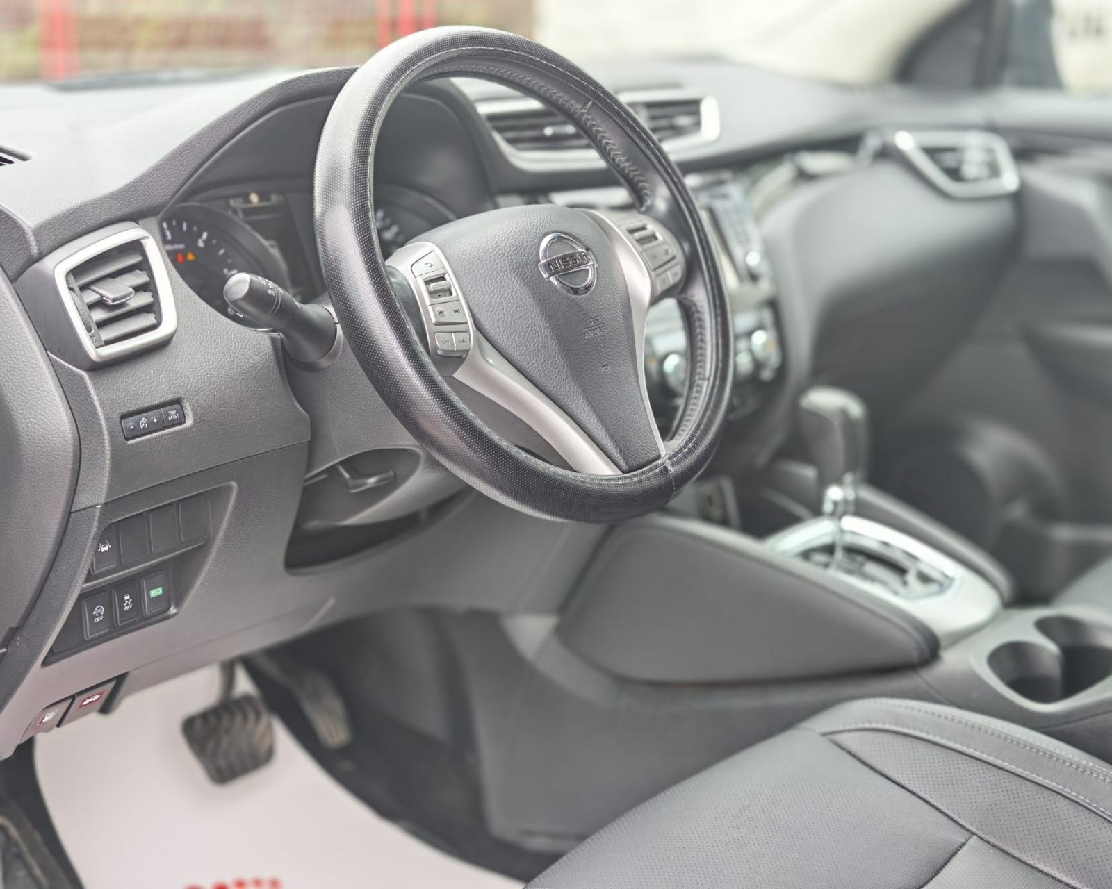 Nissan Qashqai 1,6 dCi X-Tronic*Panorama*Led*Navi*Alu19*Garanija