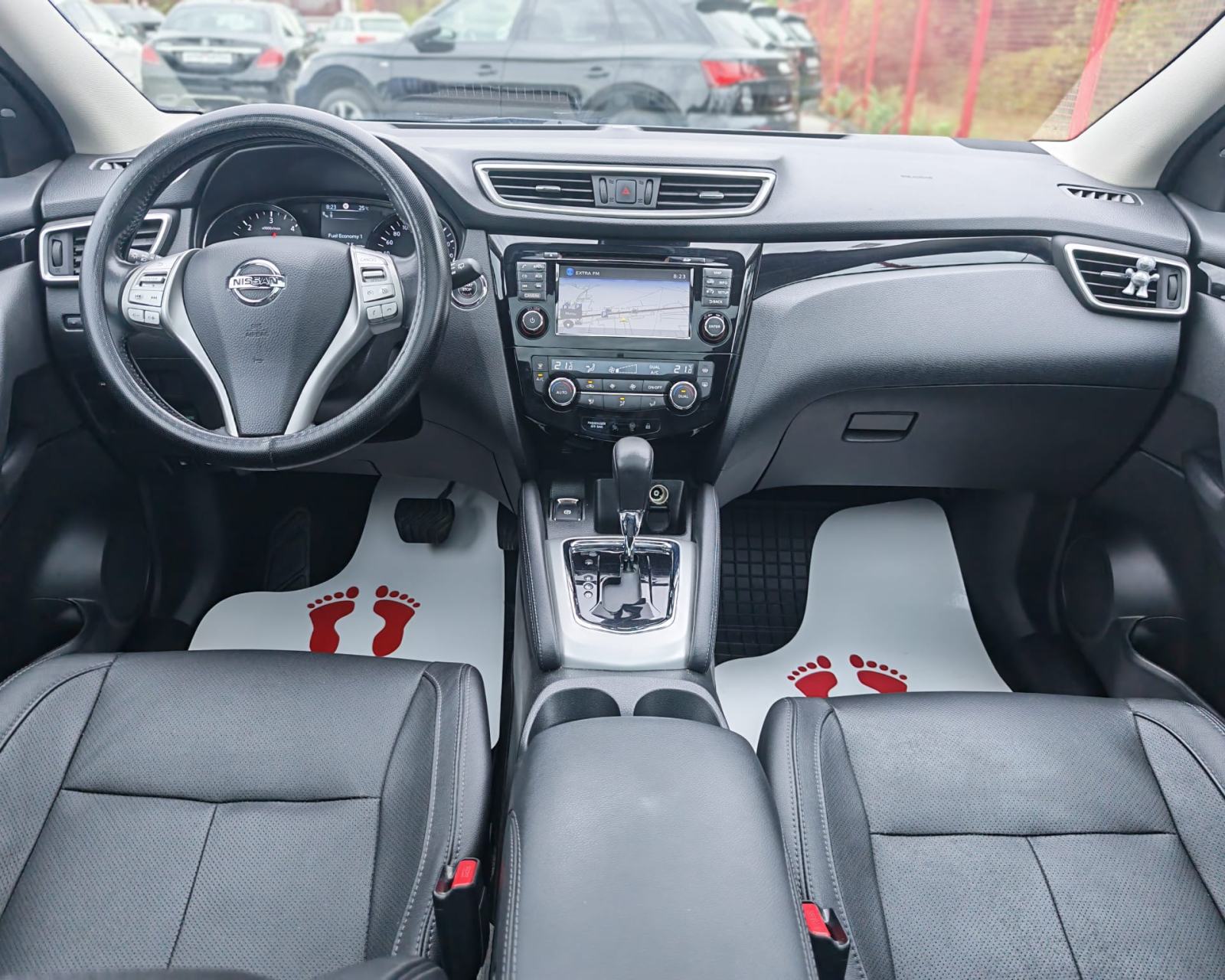 Nissan Qashqai 1,6 dCi X-Tronic*Panorama*Led*Navi*Alu19*Garanija