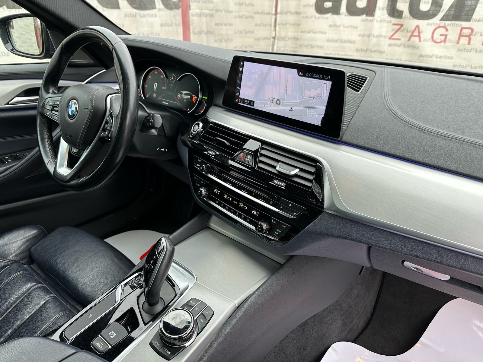 BMW serija 5 Touring 520d Sportline•Panorama•Digitalni sat•u PDV-u•