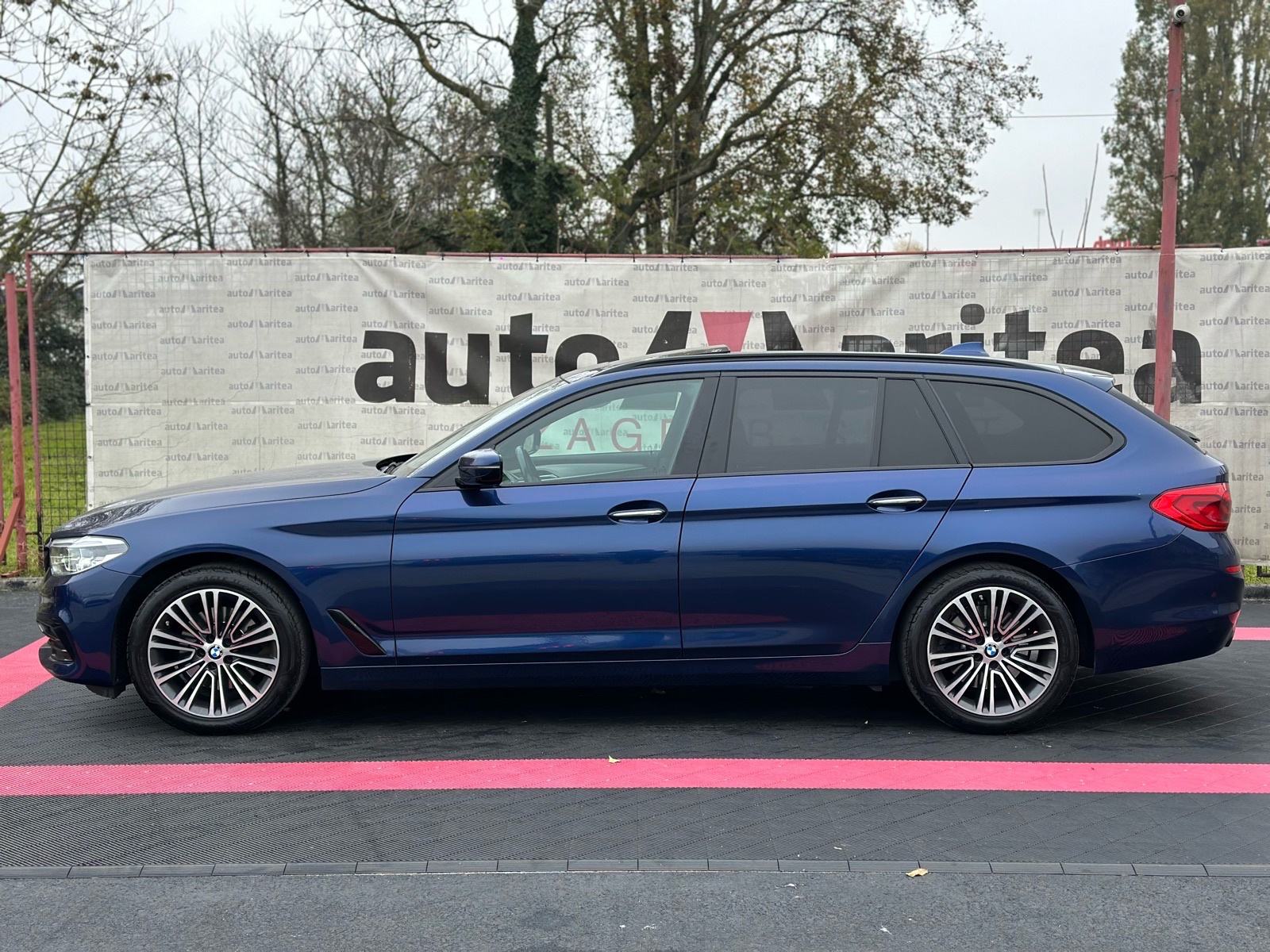 BMW serija 5 Touring 520d Sportline•Panorama•Digitalni sat•u PDV-u•