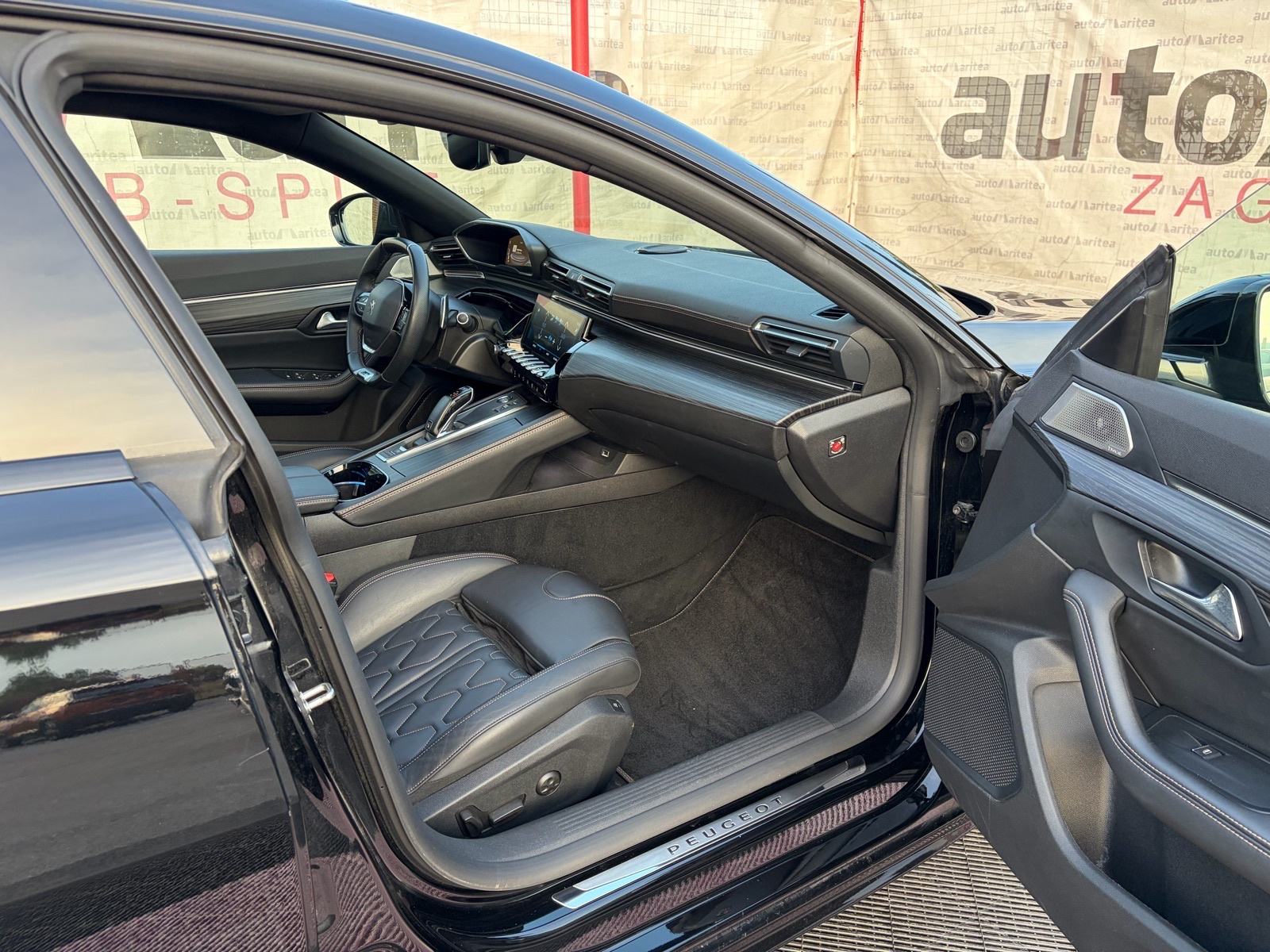 Peugeot 508 GT Line•Panorama•Virtual•360 Kamera•Keyless GO•Focal•19"