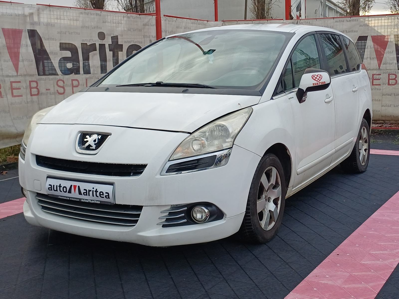 Peugeot 5008 1,6 e-HDi*Automatik, Navigacija, Senzori, 7 Sjedala*