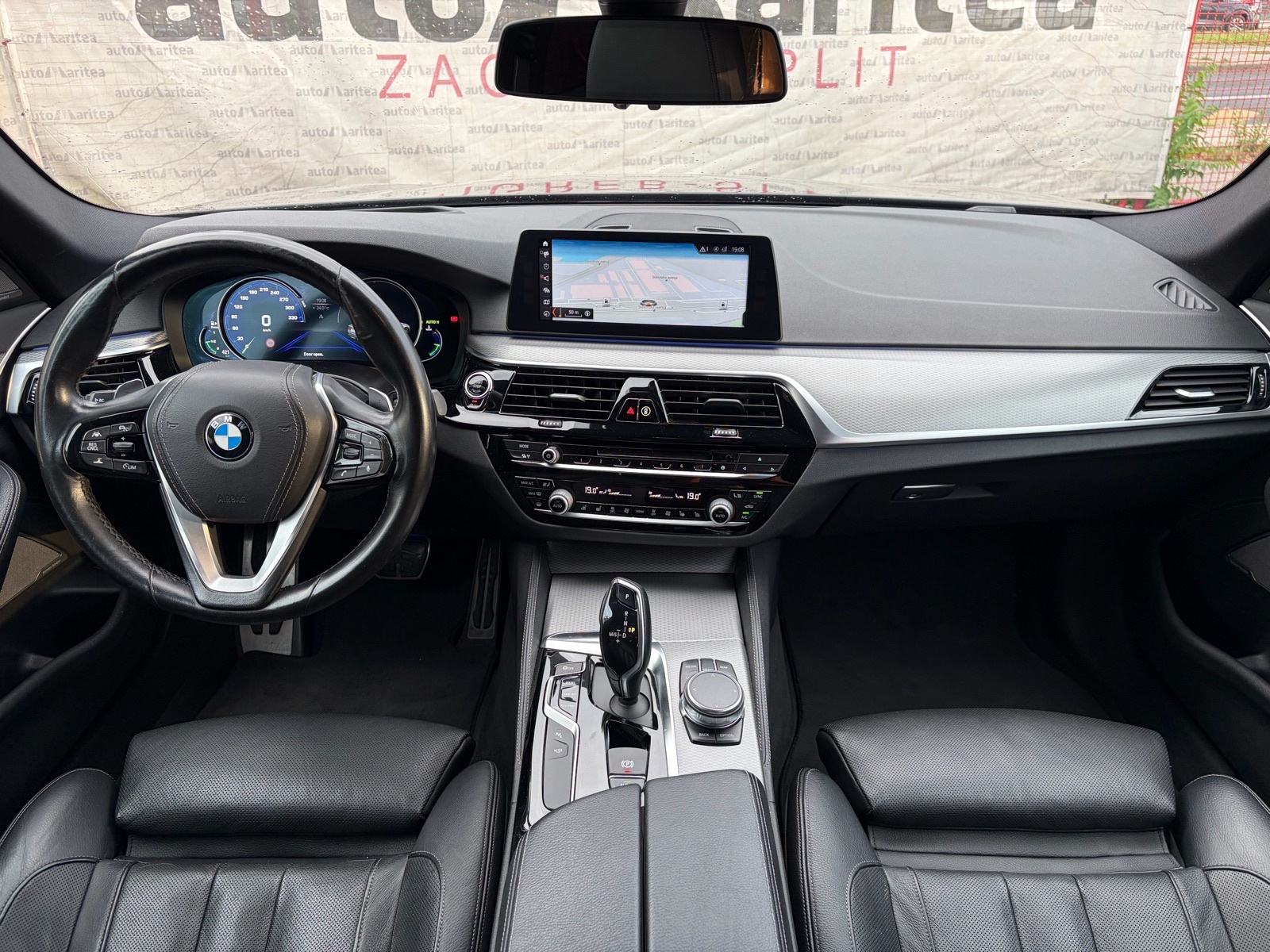 BMW serija 5 530d xDrive M-Paket•Digitalni sat•360kam•ACC•19"