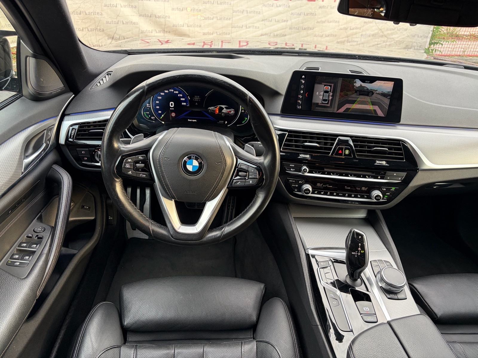 BMW serija 5 530d xDrive M-Paket•Digitalni sat•360kam•ACC•19"