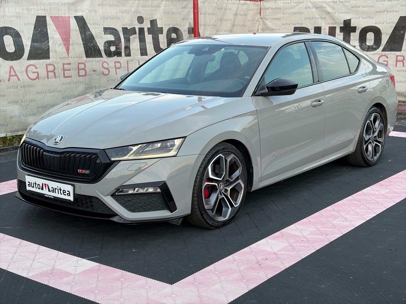 Škoda Octavia 2.0 VRS TDI DSG•Crystal•Virtual•Kamera•Keyless GO•19"