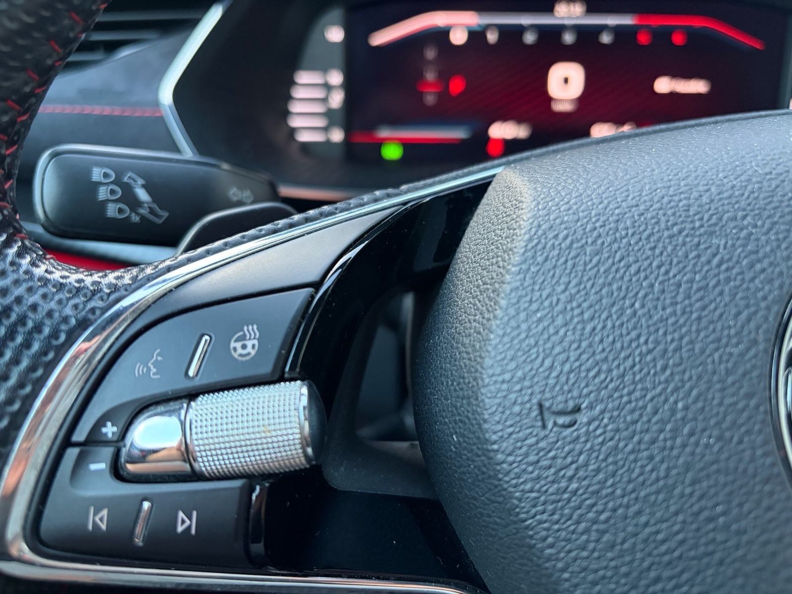 Škoda Octavia 2.0 VRS TDI DSG•Crystal•Virtual•Kamera•Keyless GO•19"