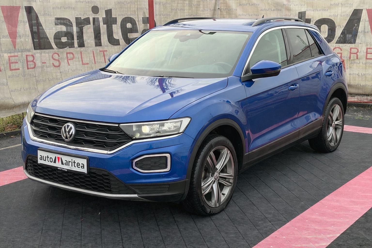 VW T-Roc 1.6 TDI Style•Matrix•Led•Jamstvo•18"