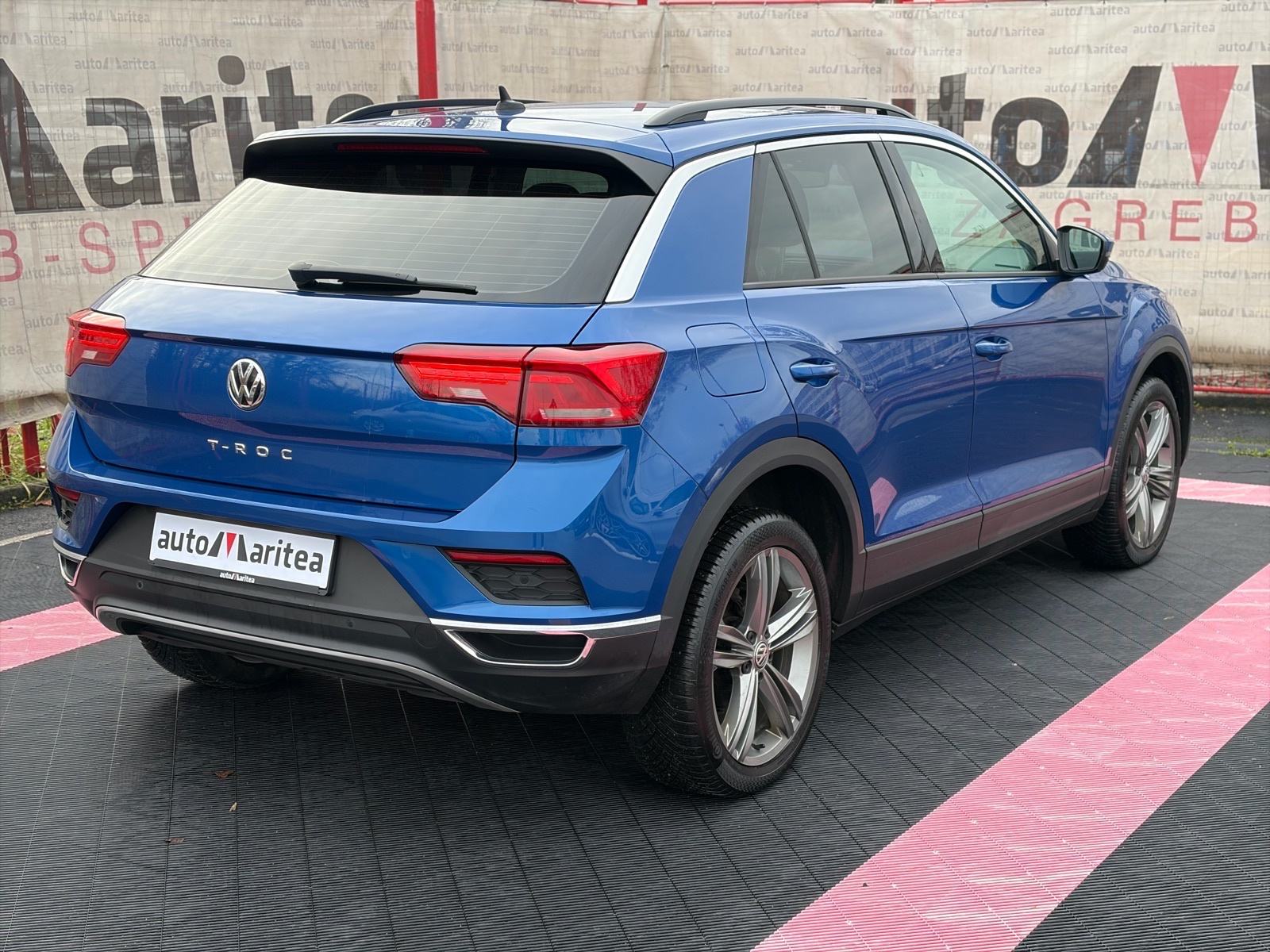 VW T-Roc 1.6 TDI Style•Matrix•Led•Jamstvo•18"