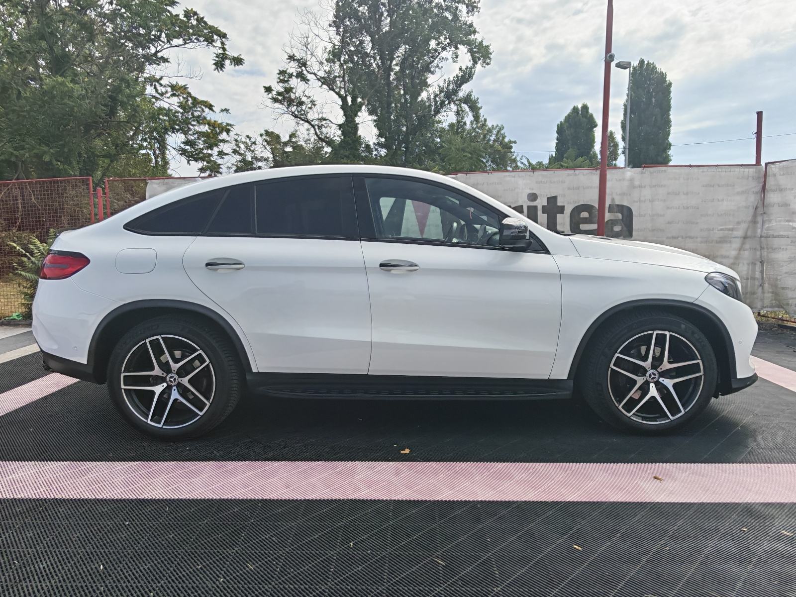 Mercedes-Benz GLE Coupe 350 d 4MATIC*Amg, Koža, Kamera*
