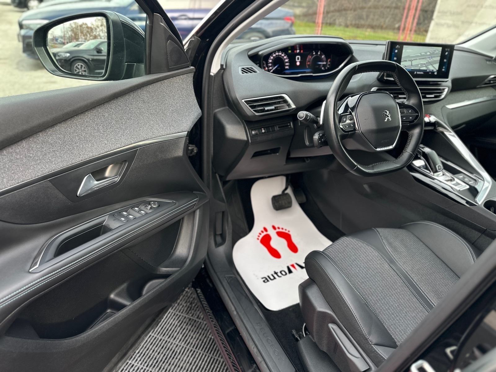 Peugeot 5008 1,5 HDI Automatik, 7 Sjedala, Kamera, Navi, 18" ALU
