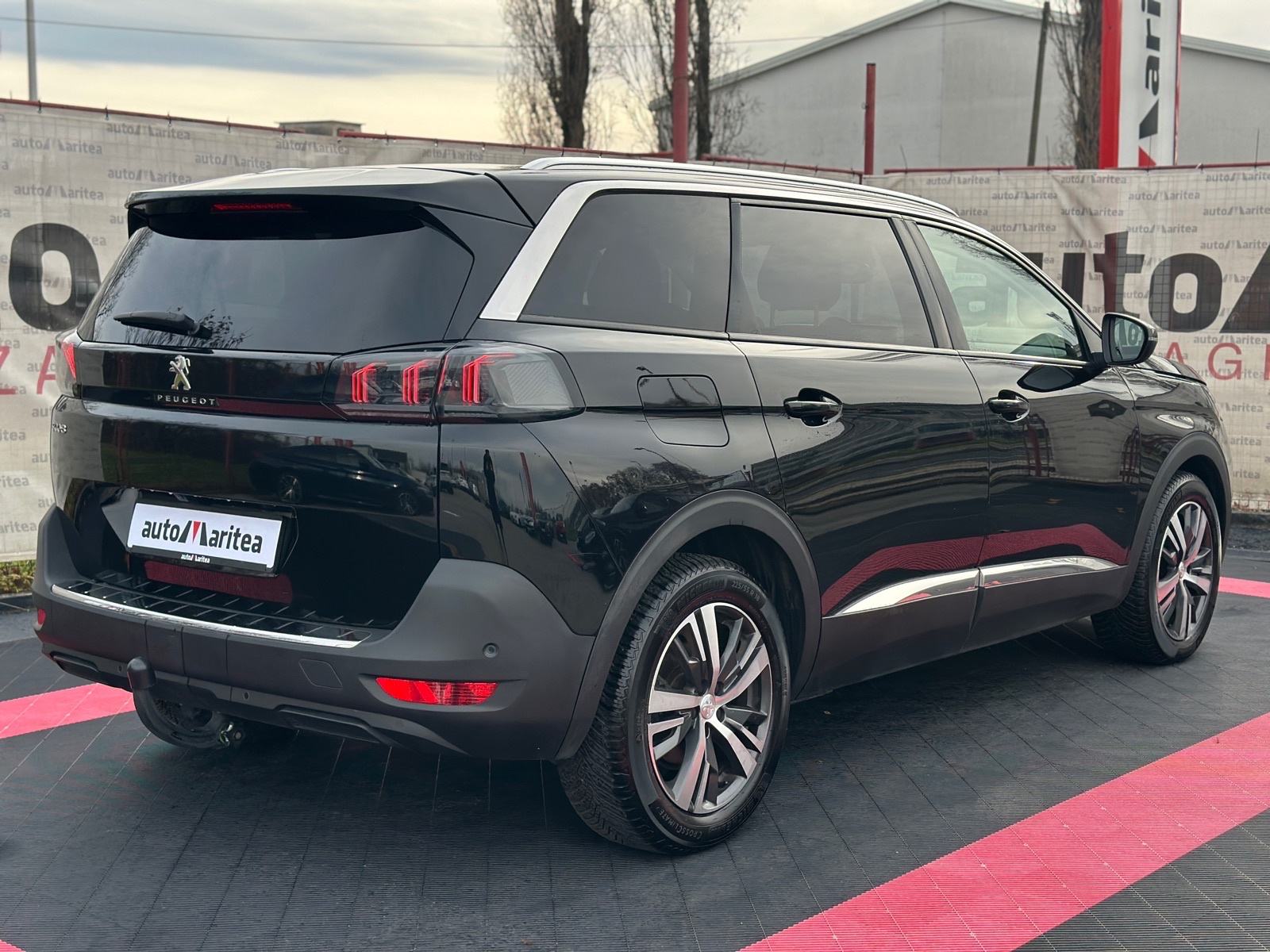 Peugeot 5008 1,5 HDI Automatik, 7 Sjedala, Kamera, Navi, 18" ALU