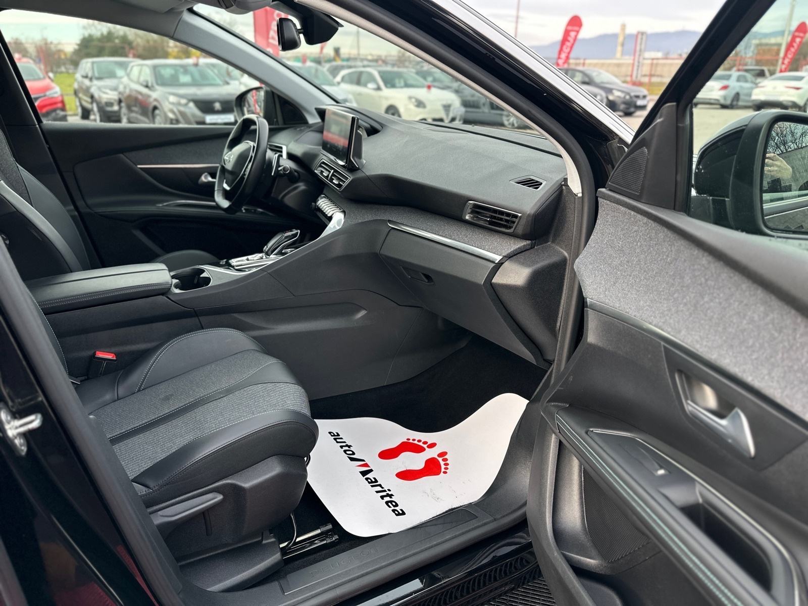 Peugeot 5008 1,5 HDI Automatik, 7 Sjedala, Kamera, Navi, 18" ALU