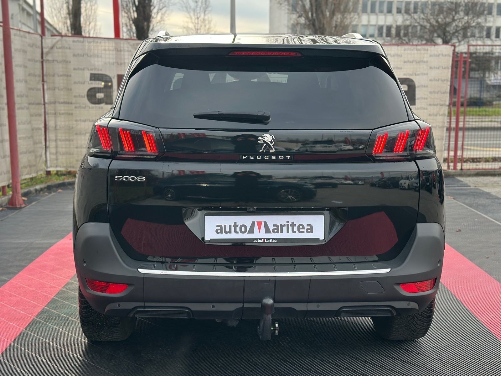 Peugeot 5008 1,5 HDI Automatik, 7 Sjedala, Kamera, Navi, 18" ALU