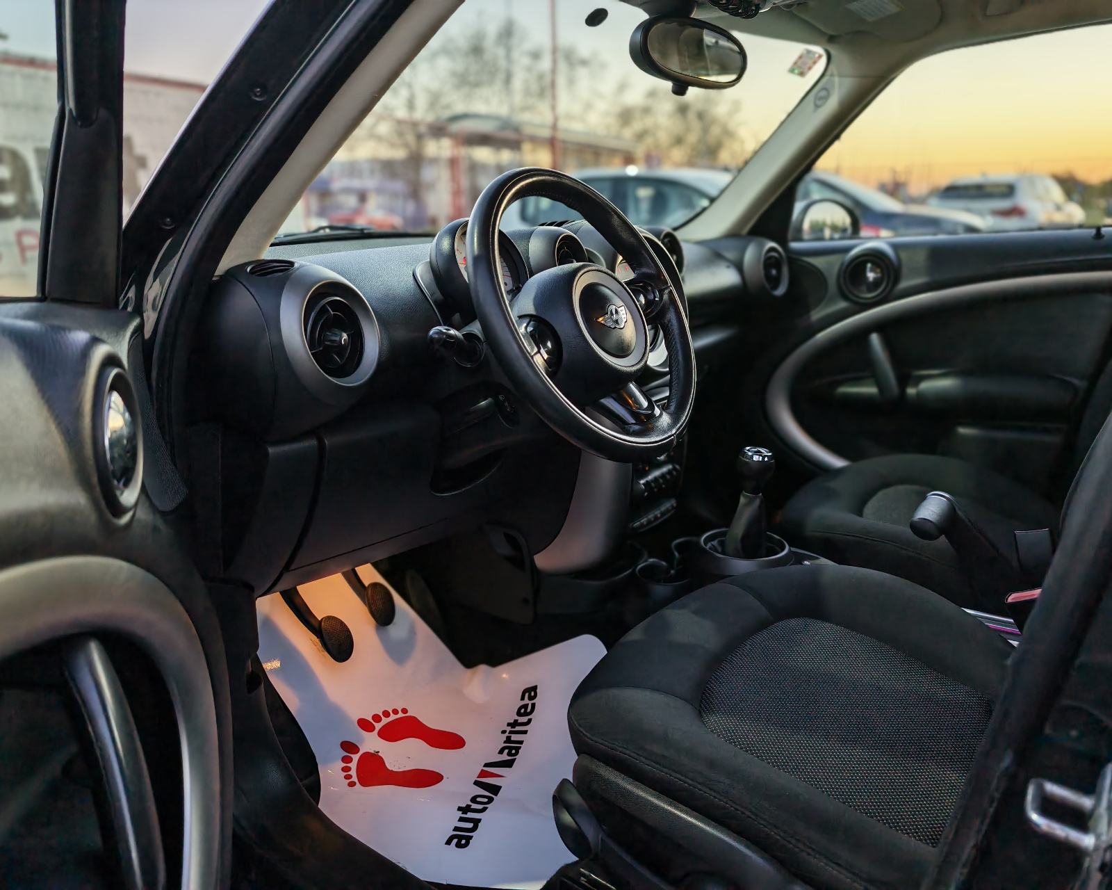 MINI Countryman 1.6D*4x4*led*Navi*top stanje.