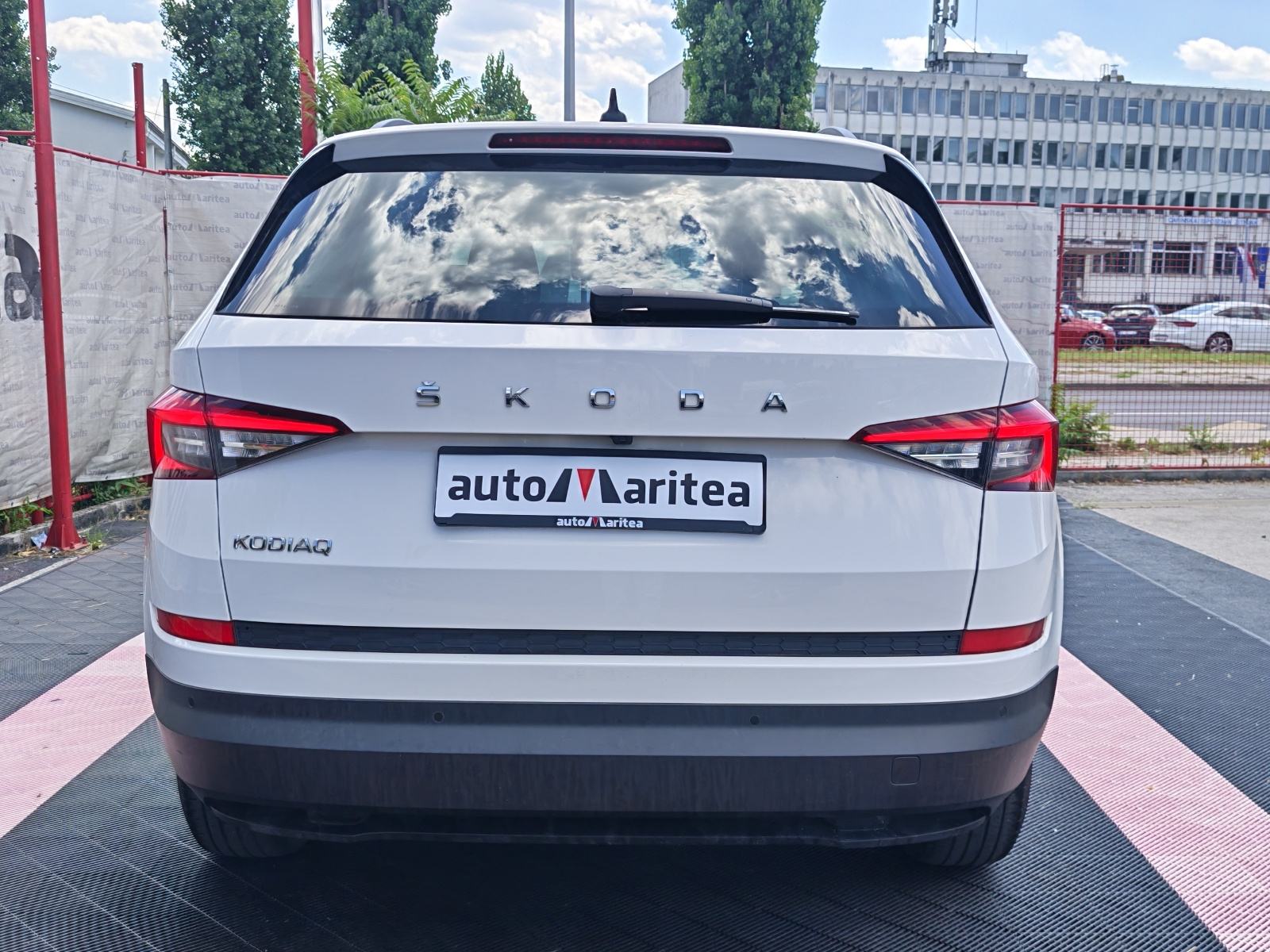 Škoda Kodiaq 2,0 TDI*7 SJEDALA* Dsg, Kamera, Navi,Alu 17"*Garancija*