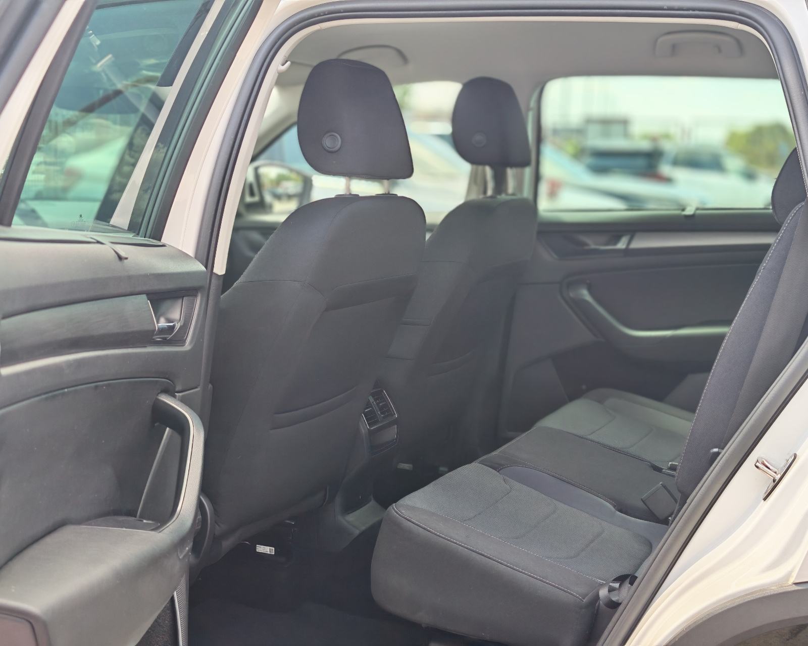 Škoda Kodiaq 2,0 TDI*7 SJEDALA* Dsg, Kamera, Navi,Alu 17"*Garancija*