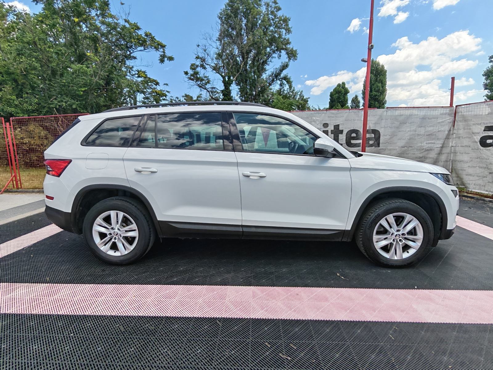 Škoda Kodiaq 2,0 TDI*7 SJEDALA* Dsg, Kamera, Navi,Alu 17"*Garancija*