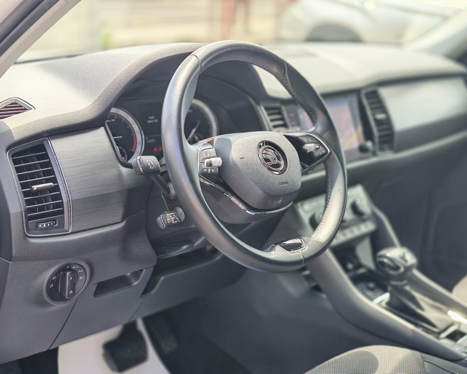 Škoda Kodiaq 2,0 TDI*7 SJEDALA* Dsg, Kamera, Navi,Alu 17"*Garancija*