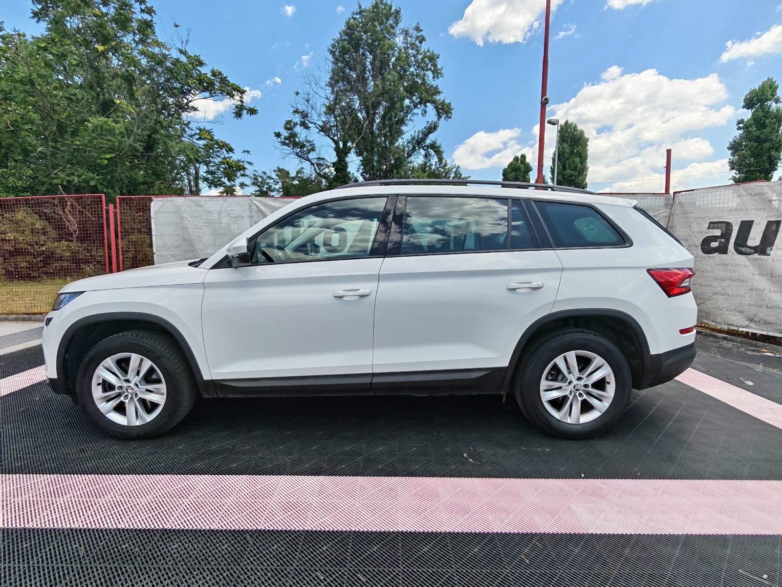 Škoda Kodiaq 2,0 TDI*7 SJEDALA* Dsg, Kamera, Navi,Alu 17"*Garancija*