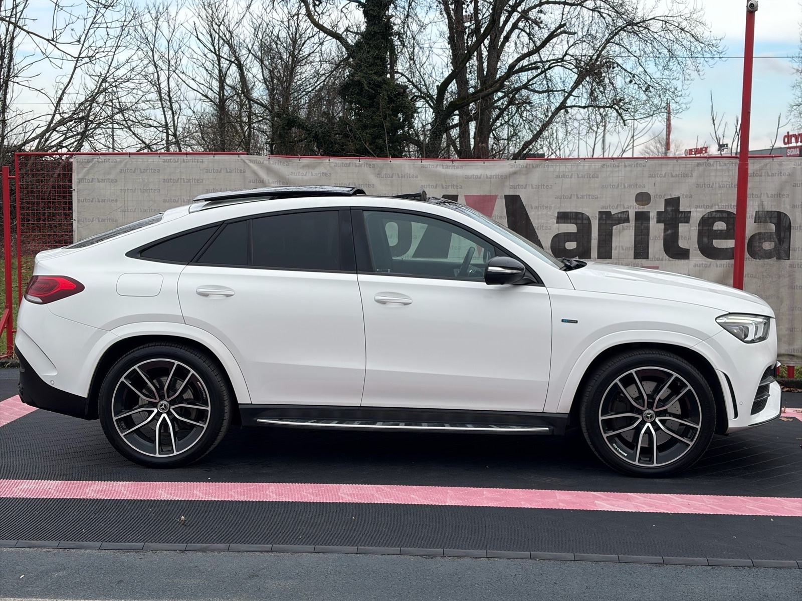 Mercedes-Benz GLE Coupe 350de AMG•Panorama•Head UP•Burmester•22"