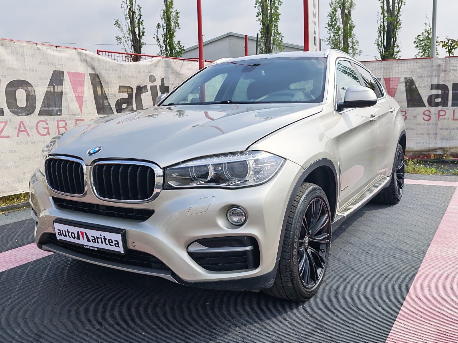 BMW X6 30D XDRIVE* Navi,Koža,Kamera,Alu"20*