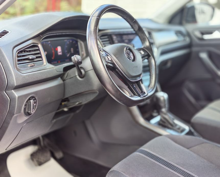 VW T-Roc 2,0 TDI DSG*Navigacija, Senzori, Alu "17* Garancija*