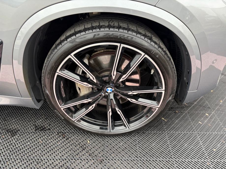 BMW X5 50e M-Paket Pro LCI•Iconic Glow•Keyless•360 kam•Head UP•22"