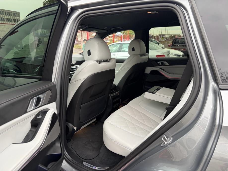 BMW X5 50e M-Paket Pro LCI•Iconic Glow•Keyless•360 kam•Head UP•22"
