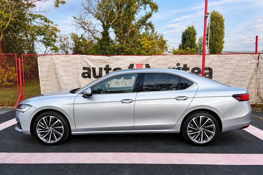 Škoda Superb 2.0 TDI L&K, Crystal, Keyless, Head UP, ACC, 360 kam, 19"